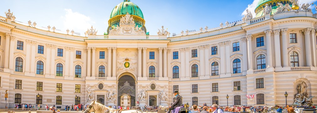 Wien_shutterstock_391591339.jpg