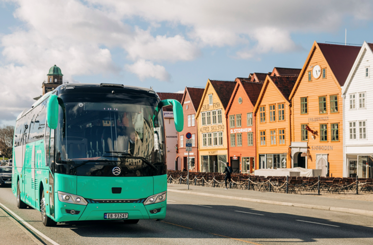 Tide Elbuss Bryggen Bergen Foto Pernille Sommer